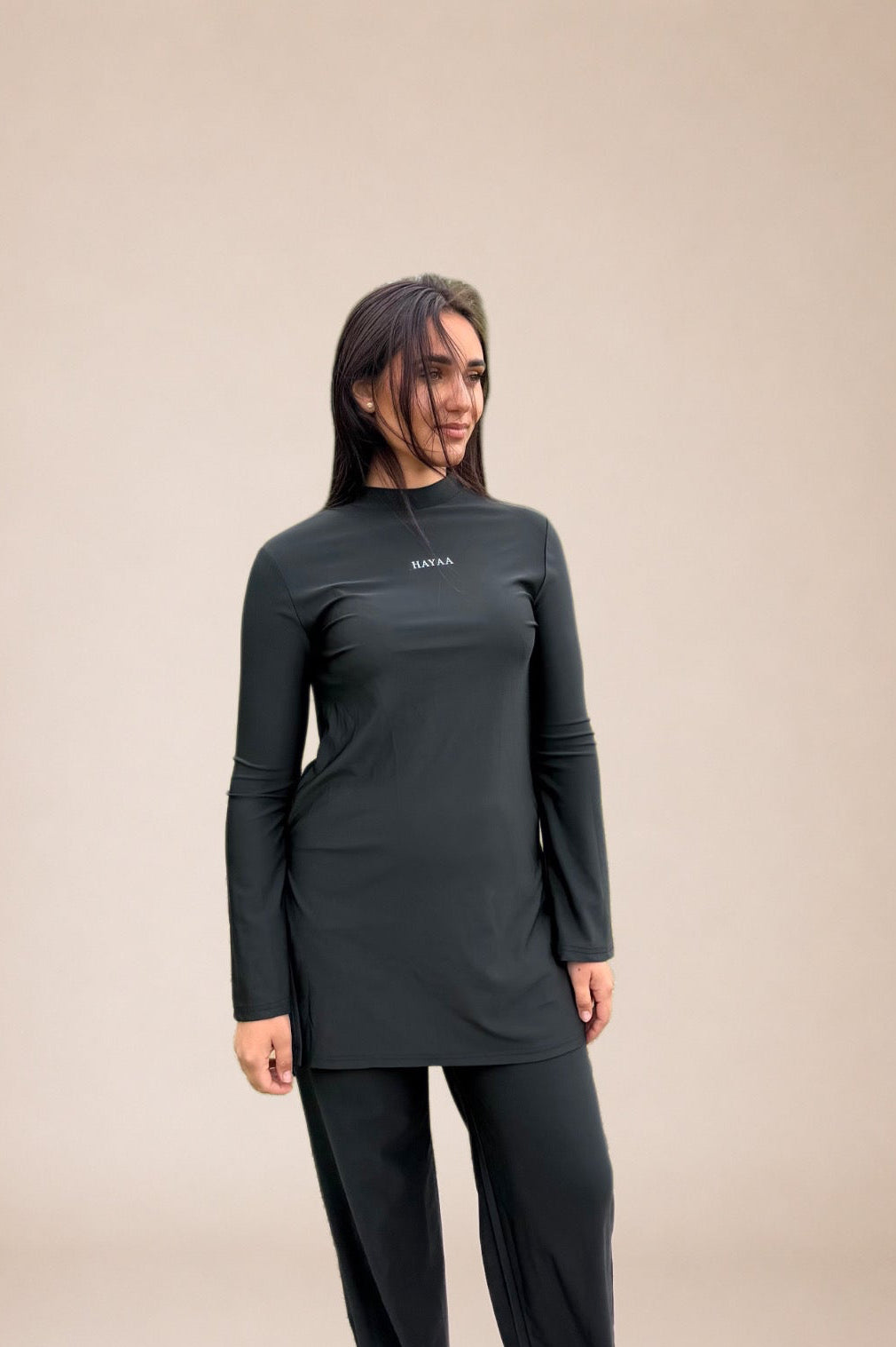 ensemble HENIA black